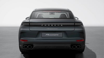 2026 Porsche Panamera 4