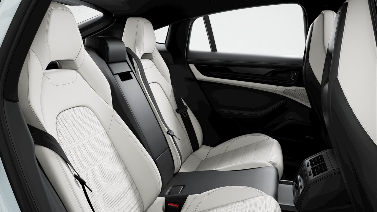 2026 Porsche Panamera Panamera 4