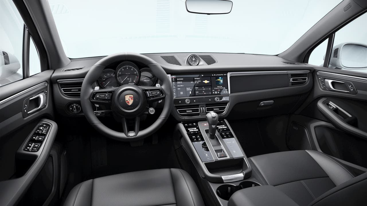 2026 Porsche Macan AWD