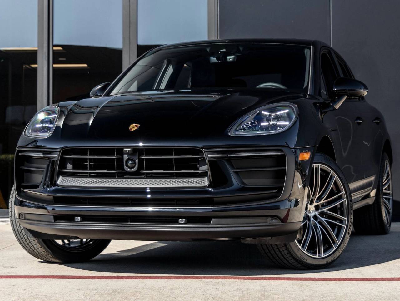 2026 Porsche Macan Macan