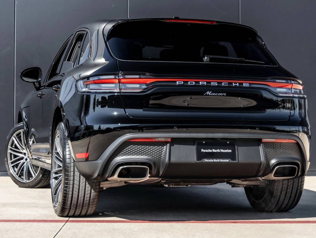 2026 Porsche Macan Macan