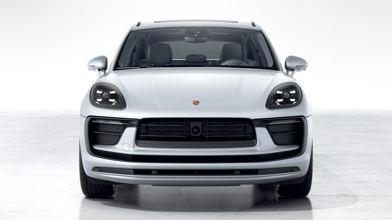 2026 Porsche Macan AWD