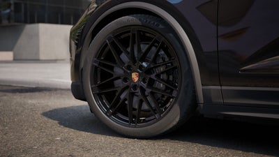 2026 Porsche Macan Macan GTS Electric