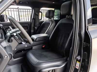 2023 Land Rover Defender 110 V8