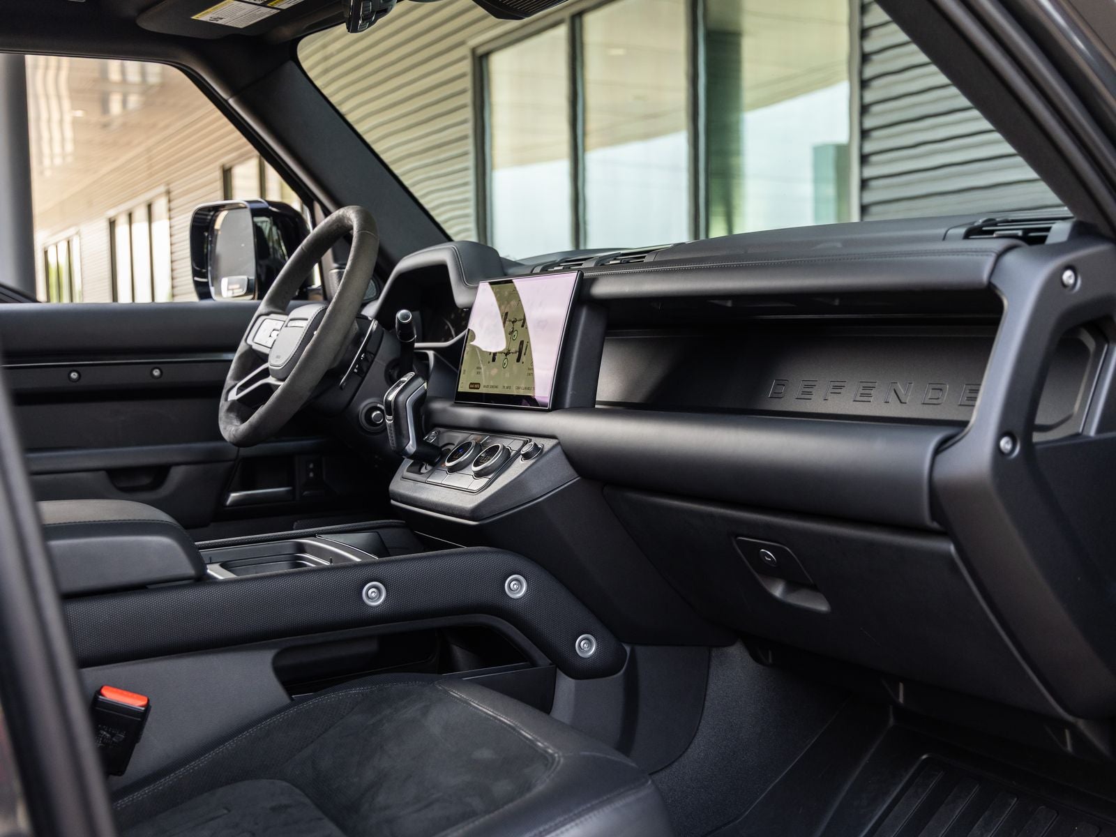 2023 Land Rover Defender 110 V8