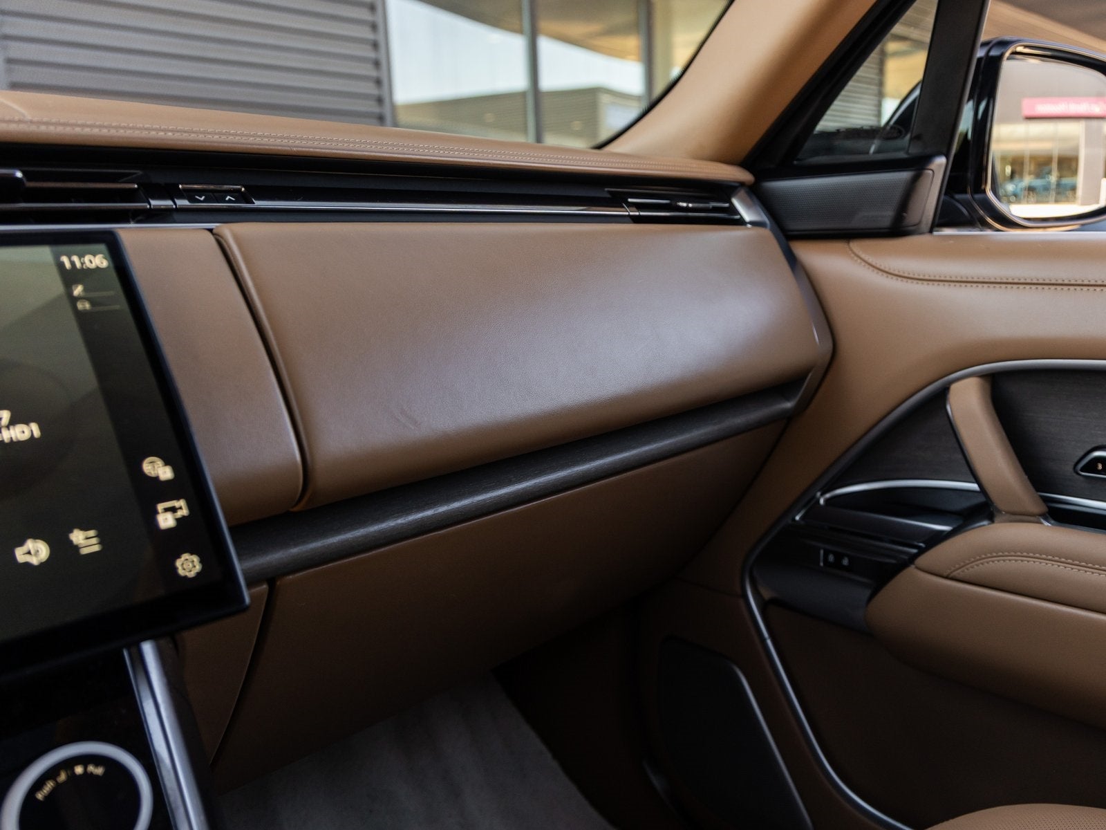 2022 Land Rover Range Rover SV