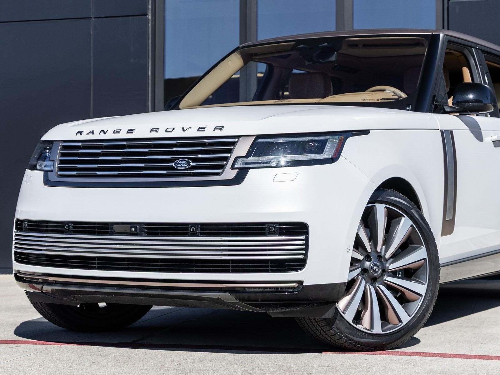 2022 Land Rover Range Rover SV
