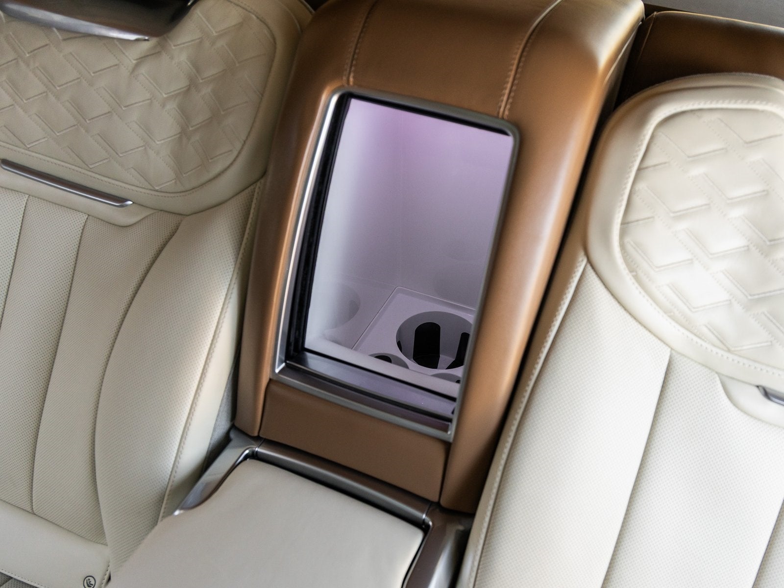 2022 Land Rover Range Rover SV