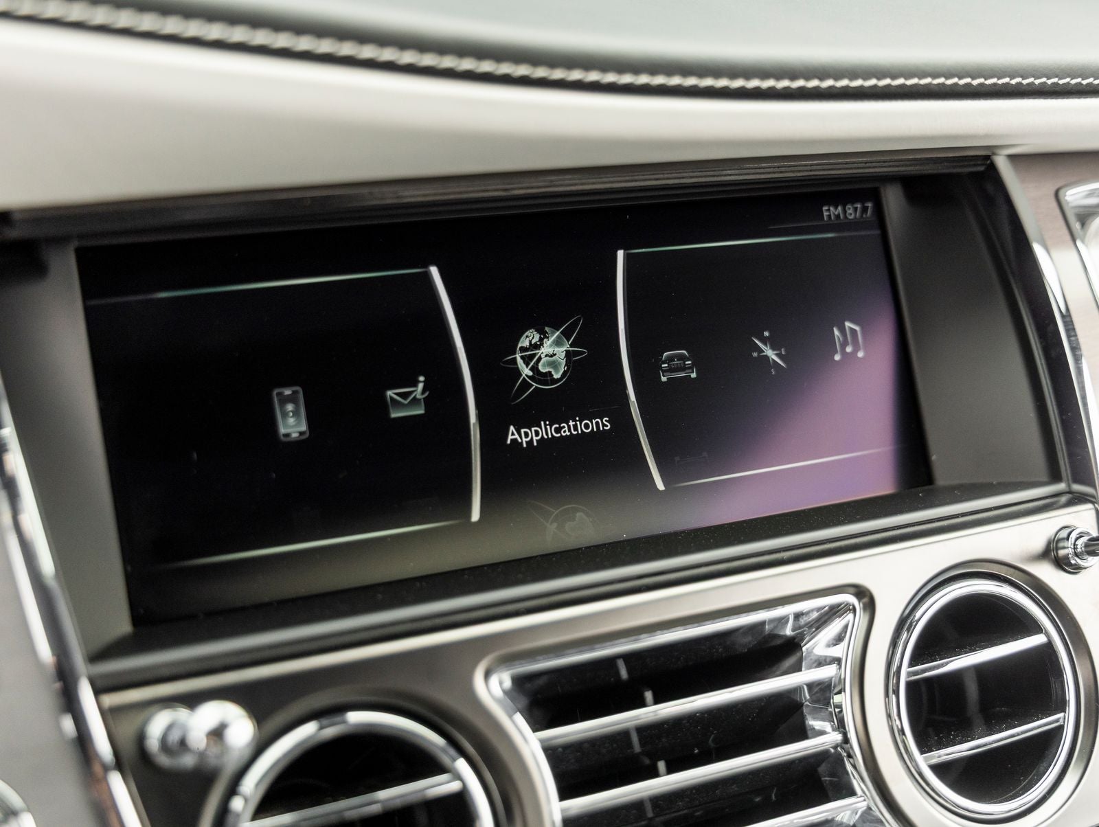 2018 Rolls-Royce Wraith Base