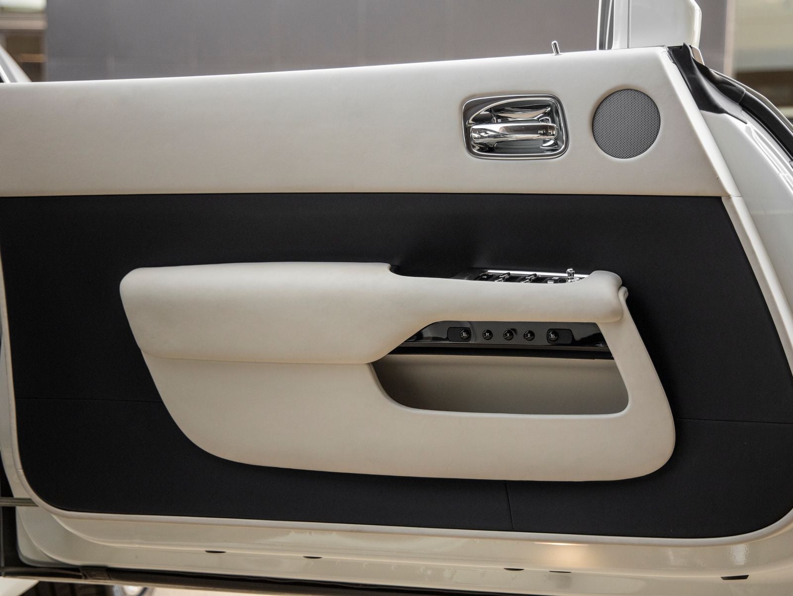 2018 Rolls-Royce Wraith Base