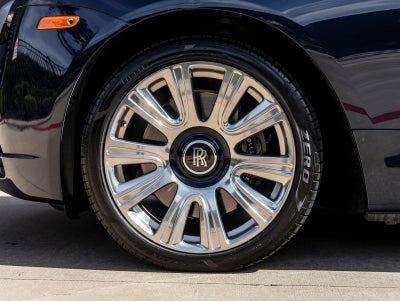 2016 Rolls-Royce Dawn Base