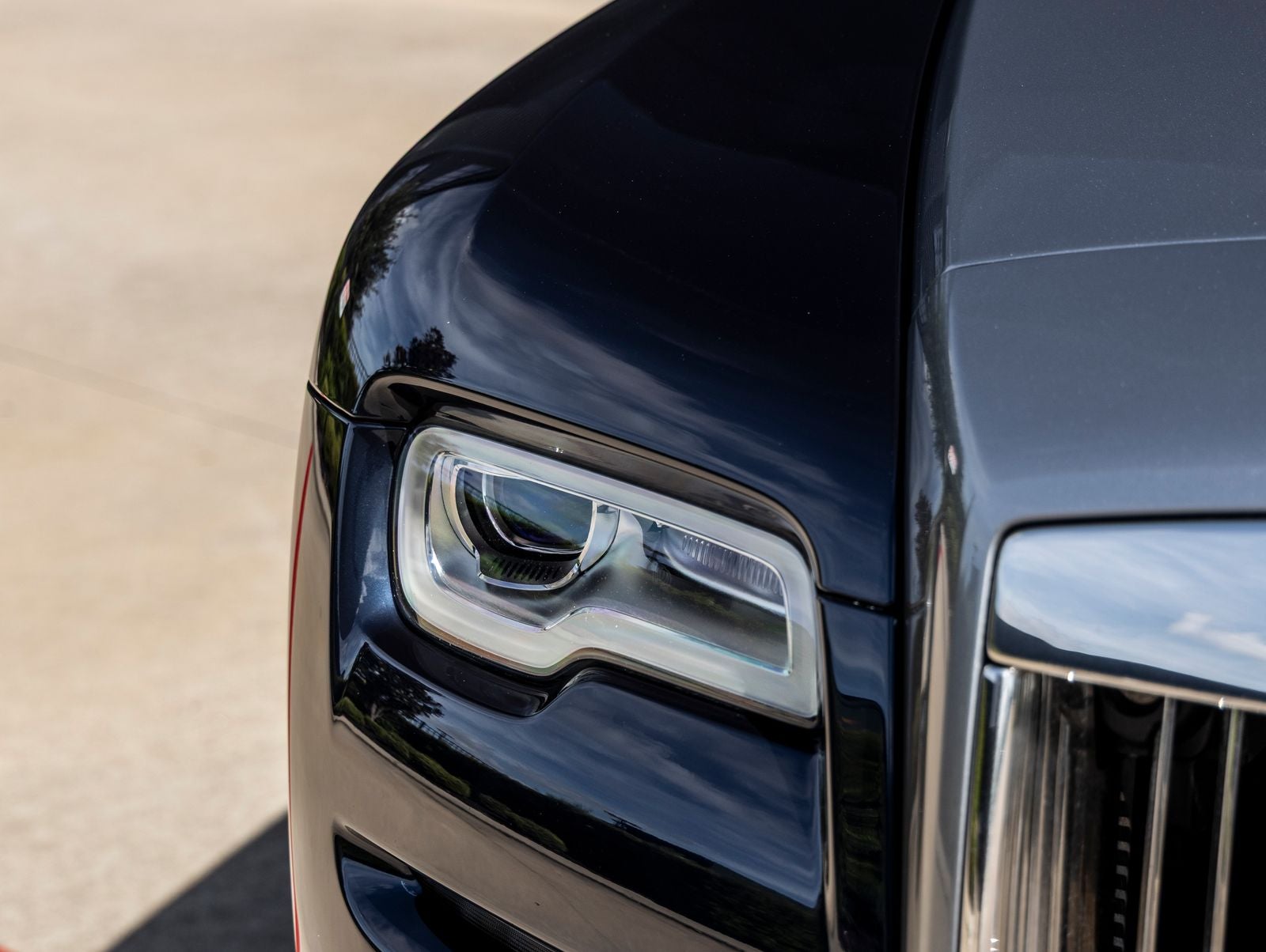 2016 Rolls-Royce Dawn Base