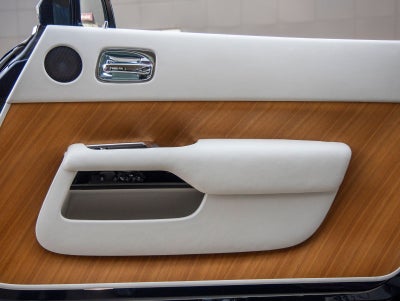 2016 Rolls-Royce Dawn Base