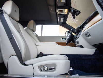 2016 Rolls-Royce Dawn Base