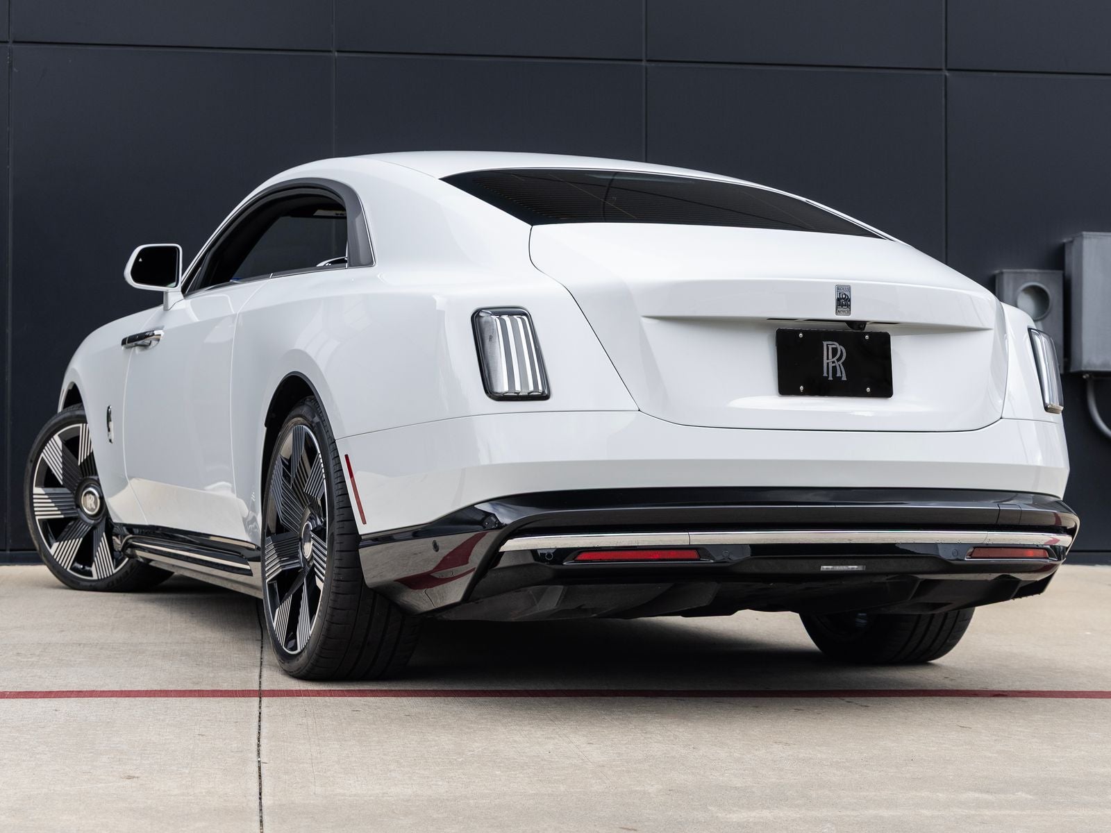 2024 Rolls-Royce Spectre 