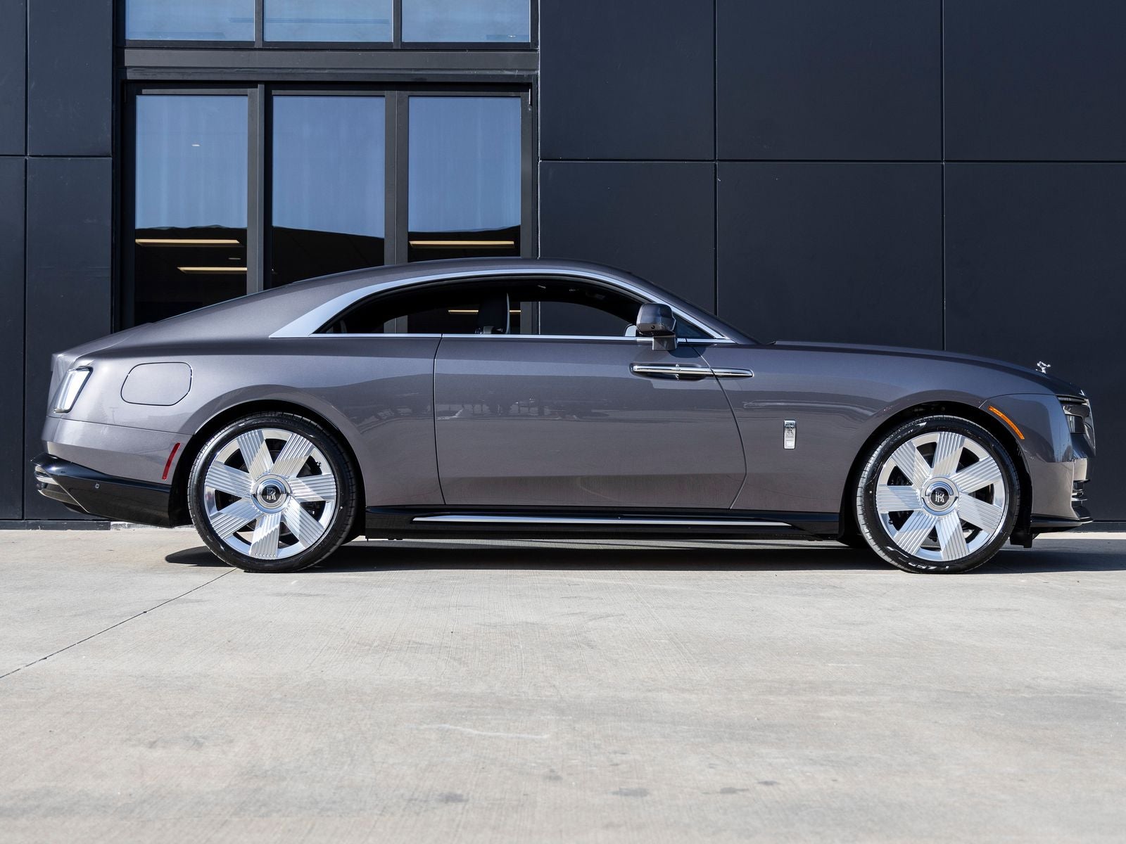2025 Rolls-Royce Spectre 