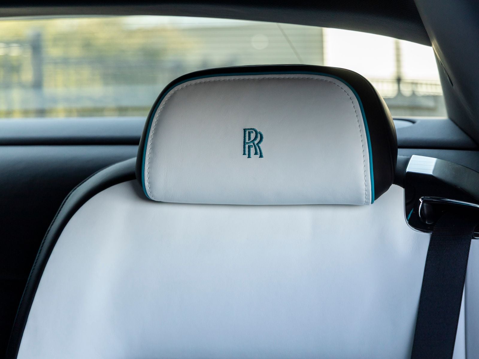 2025 Rolls-Royce Spectre 