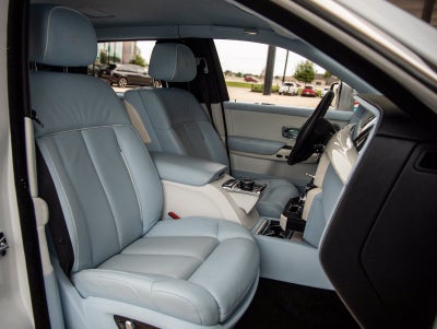 2023 Rolls-Royce Phantom Base