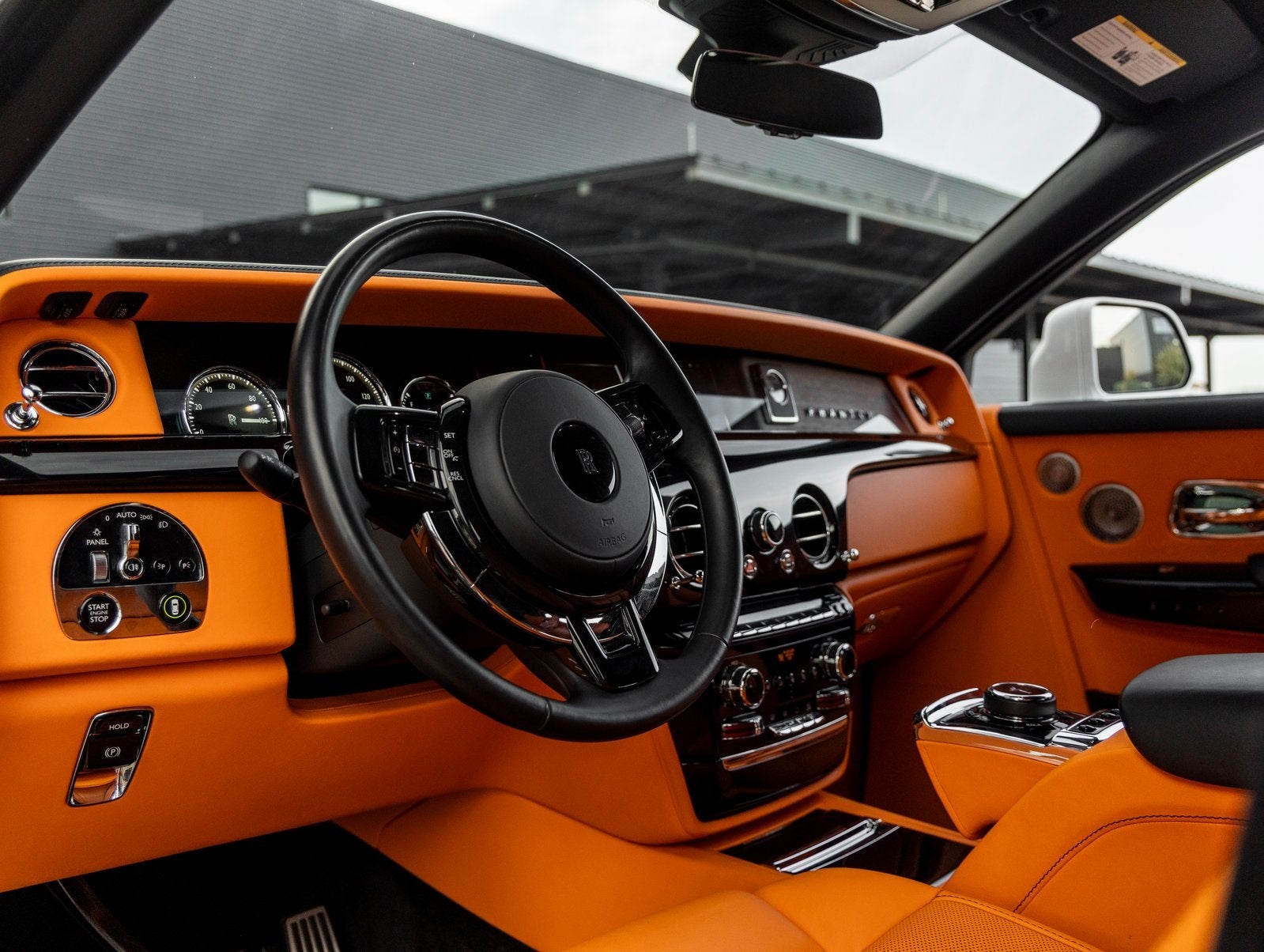 2022 Rolls-Royce Phantom Base