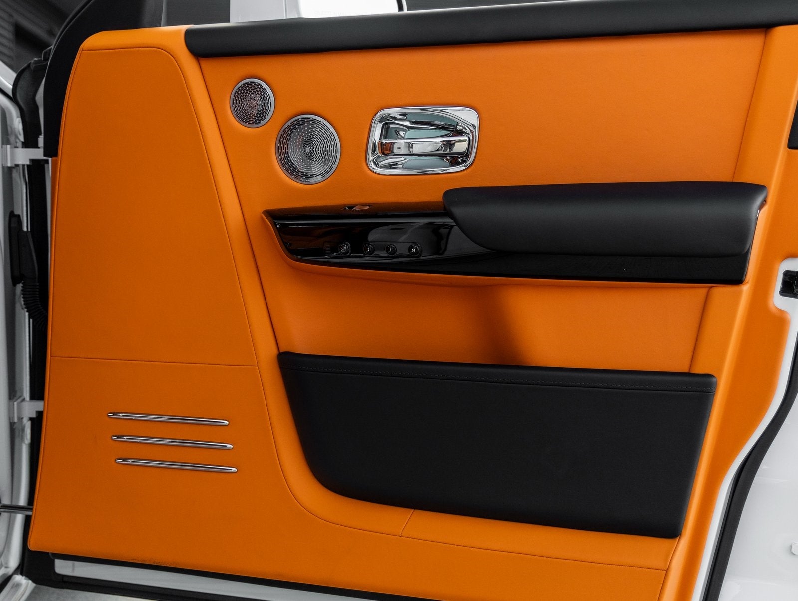 2022 Rolls-Royce Phantom Base