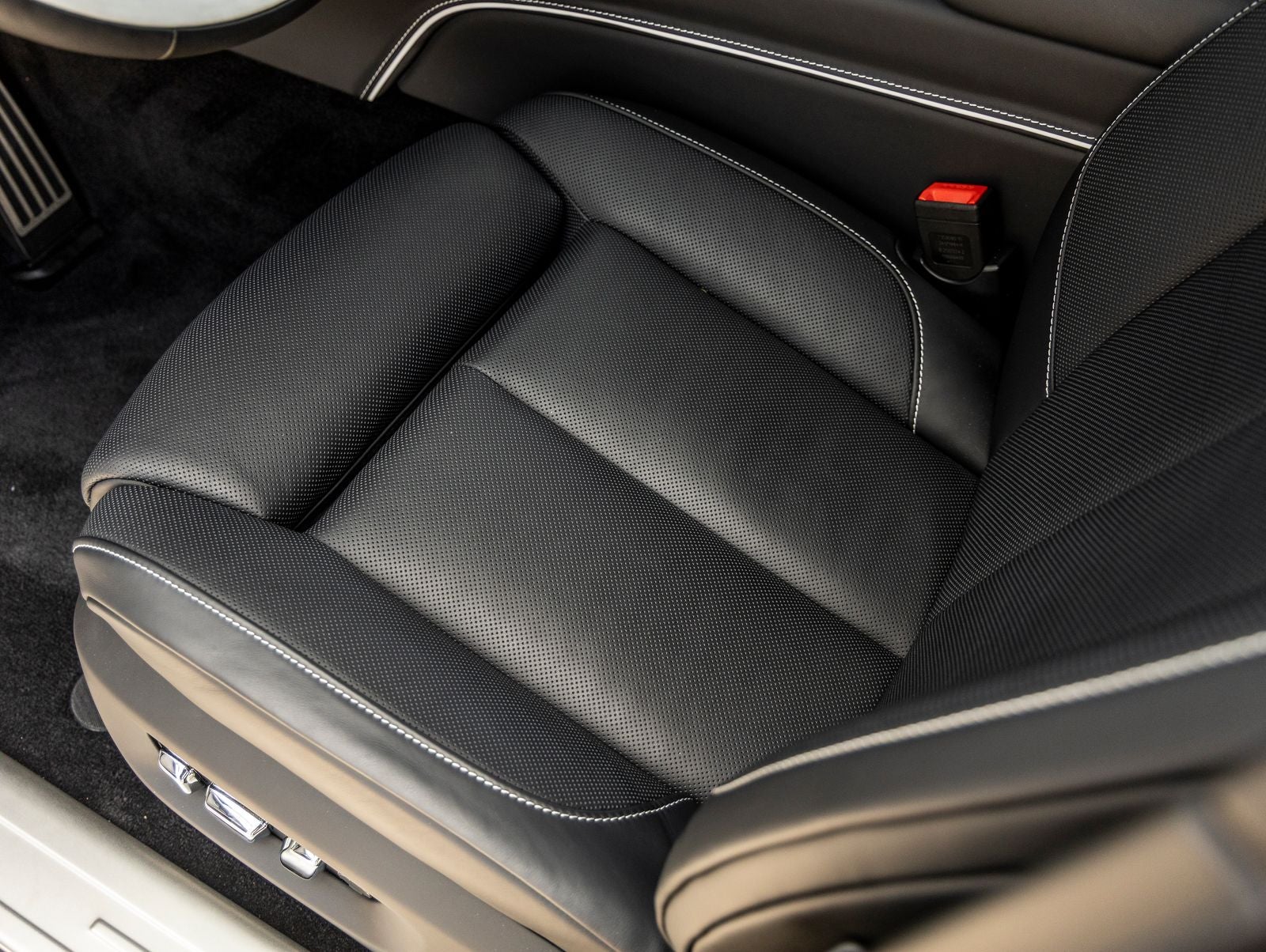 2024 Rolls-Royce Ghost 