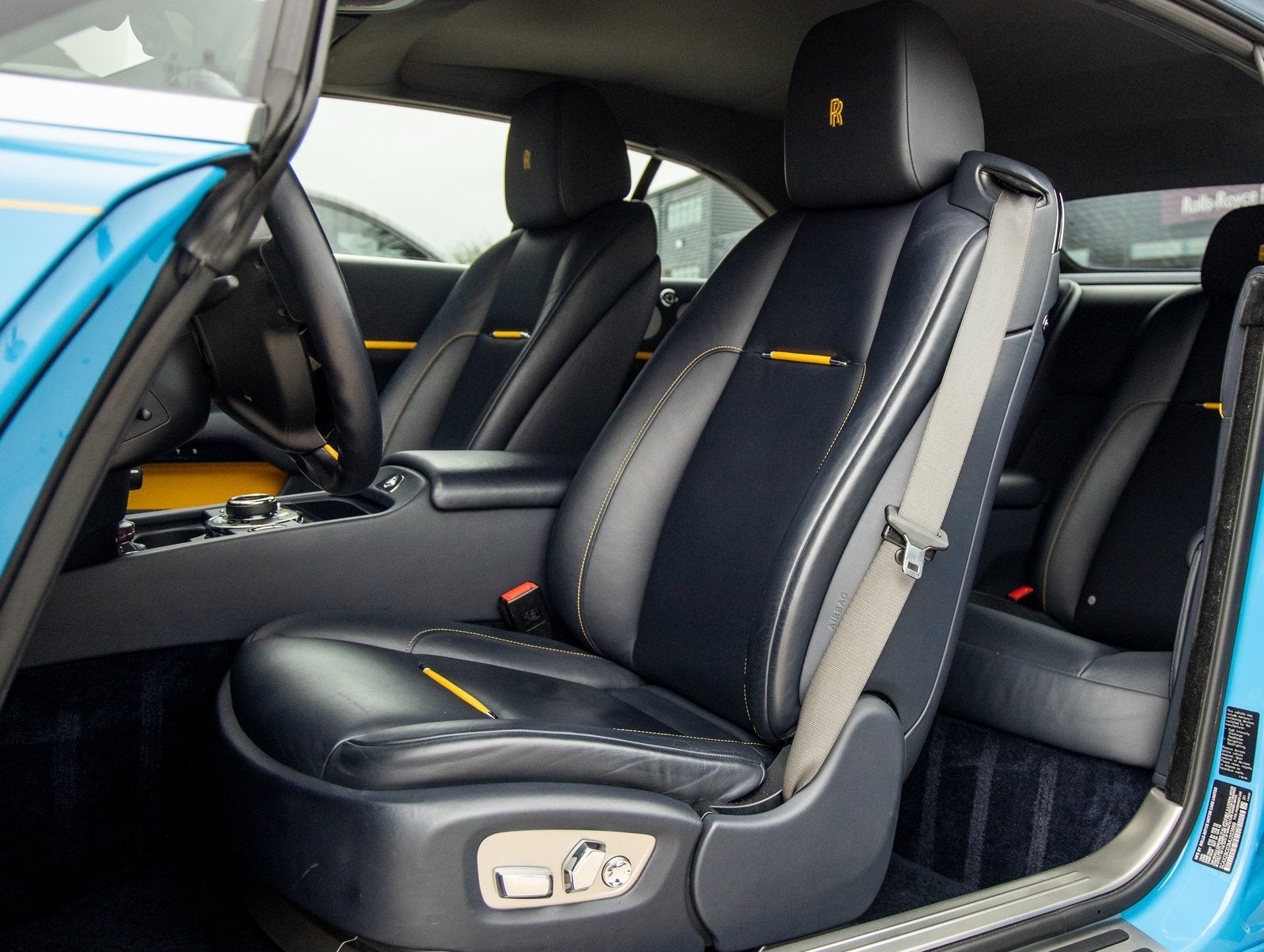 2021 Rolls-Royce Dawn Base