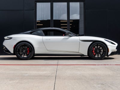 2022 Aston Martin DB11 Base