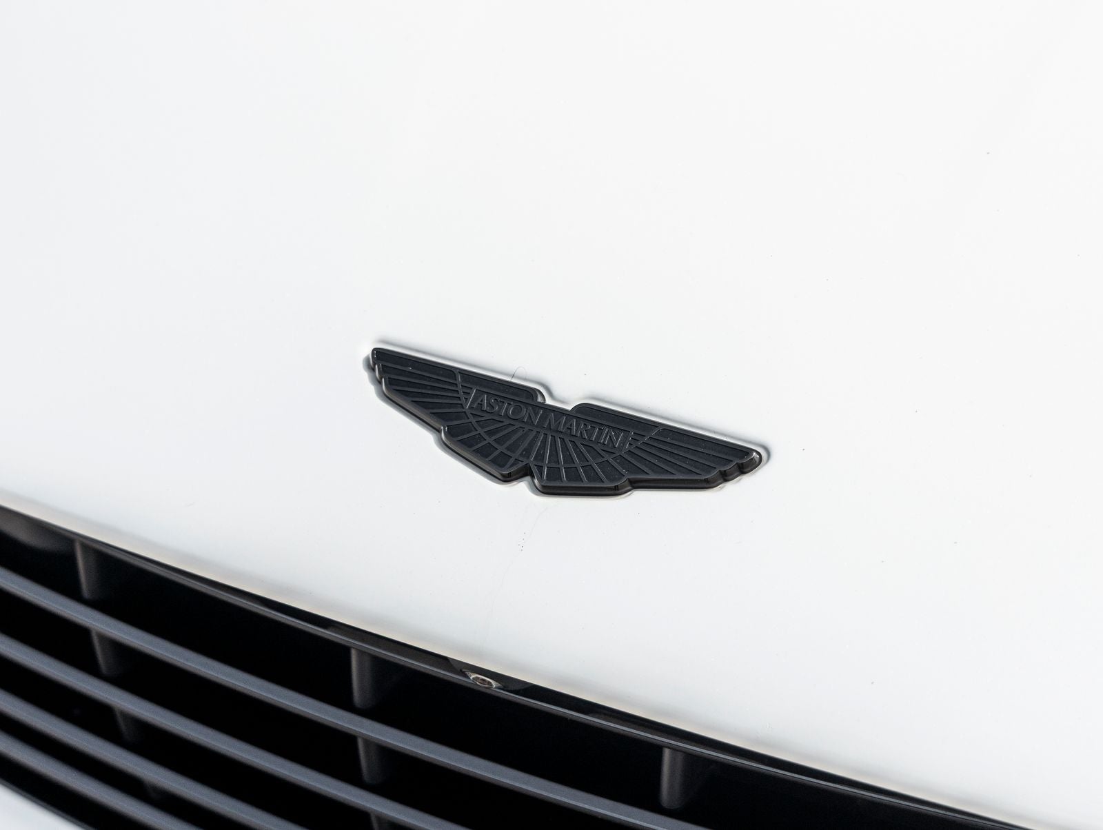 2022 Aston Martin DB11 Base