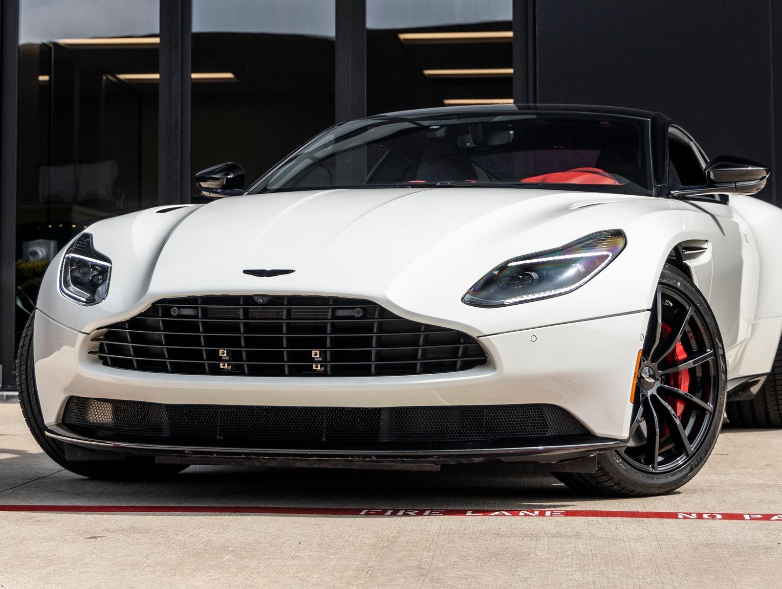 2022 Aston Martin DB11 Base