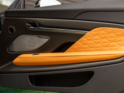 2025 Aston Martin DB12 Base