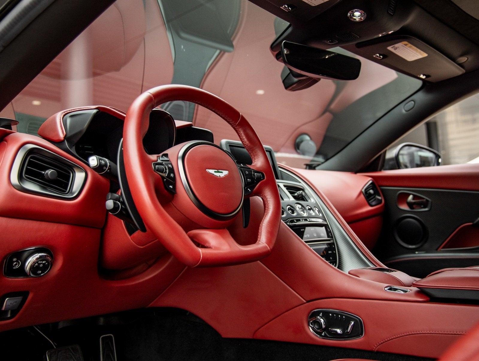 2019 Aston Martin DBS Superleggera