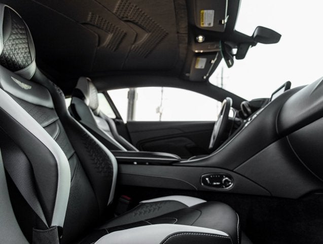 2022 Aston Martin DBS Superleggera