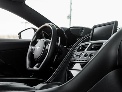 2022 Aston Martin DBS Superleggera