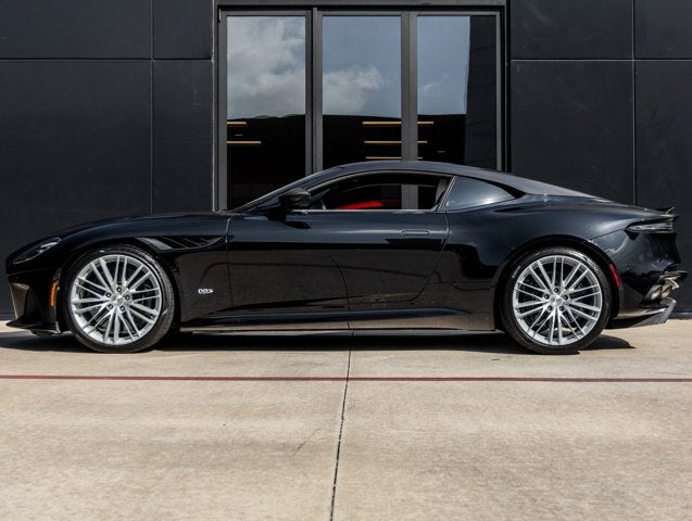 2022 Aston Martin DBS Superleggera