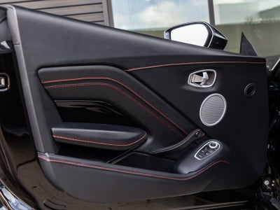 2023 Aston Martin Vantage Base