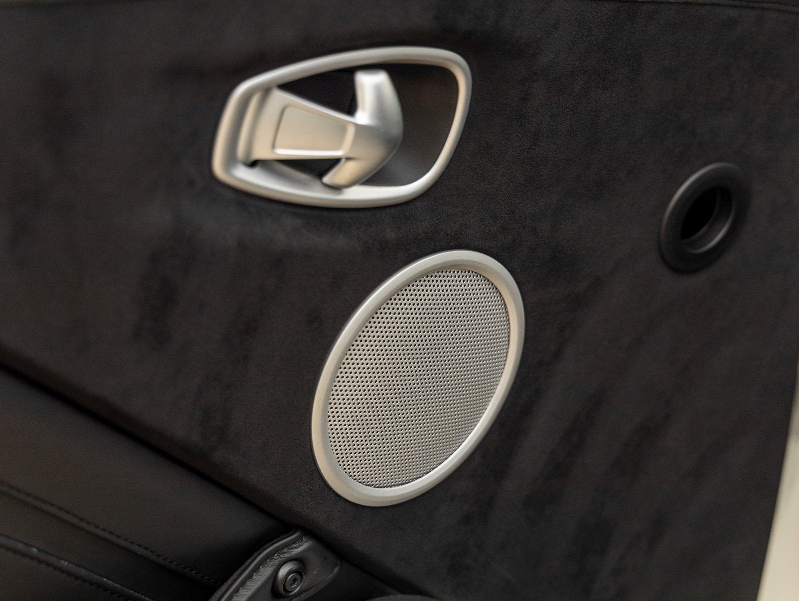 2019 Aston Martin Vantage Base