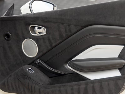 2019 Aston Martin Vantage Base