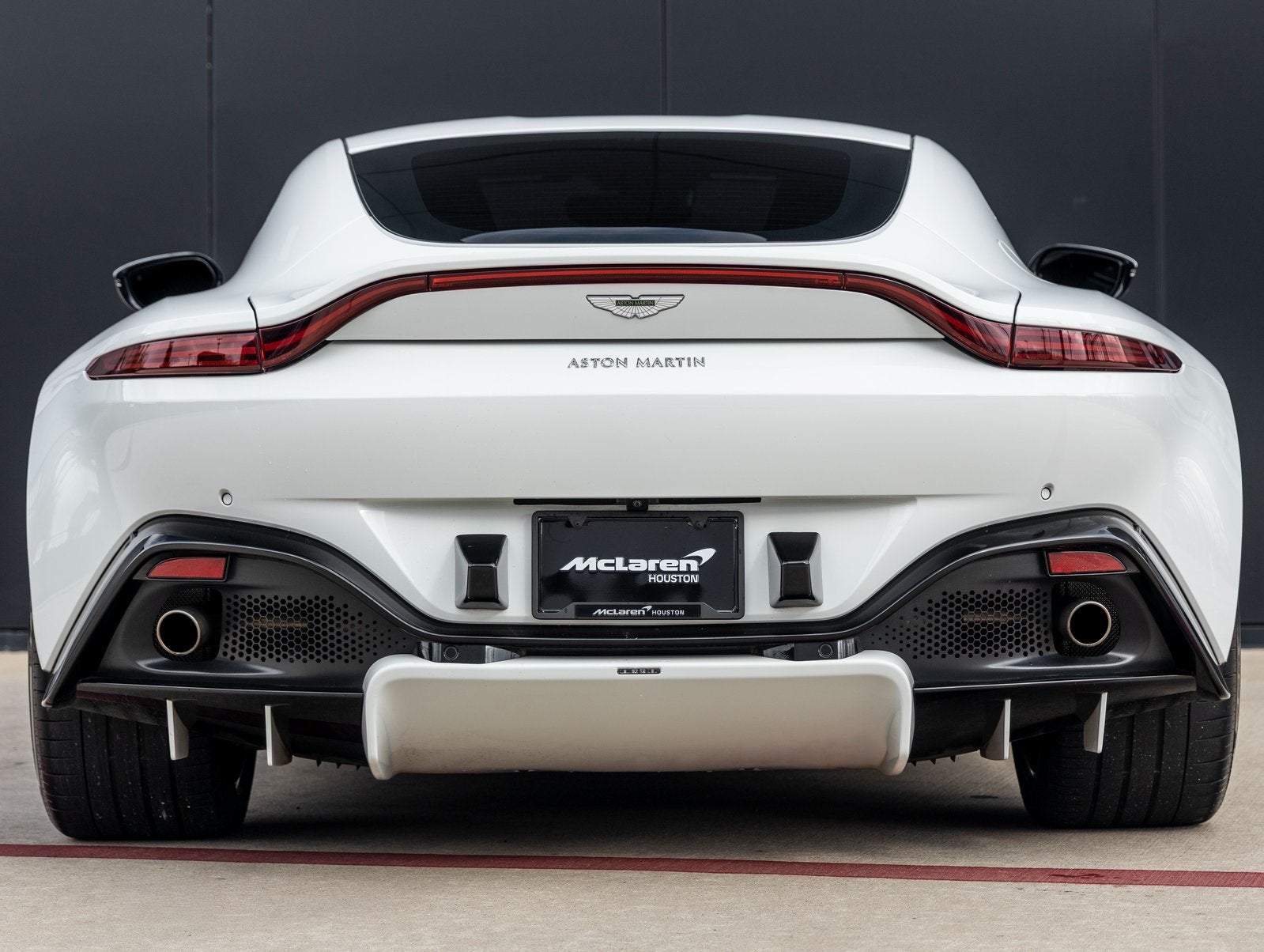 2019 Aston Martin Vantage Base