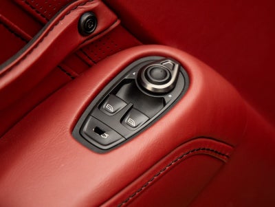 2020 Aston Martin Vantage Base