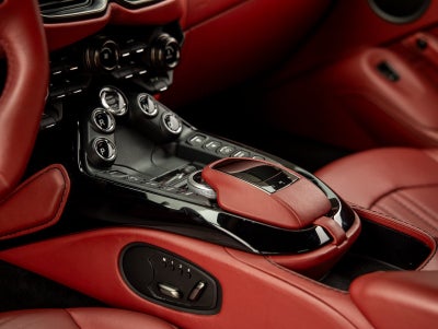 2020 Aston Martin Vantage Base