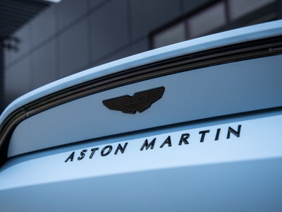 2022 Aston Martin Vantage Base
