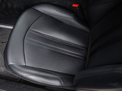 2022 Aston Martin Vantage Base