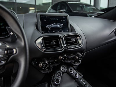 2022 Aston Martin Vantage Base