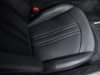 2022 Aston Martin Vantage Base