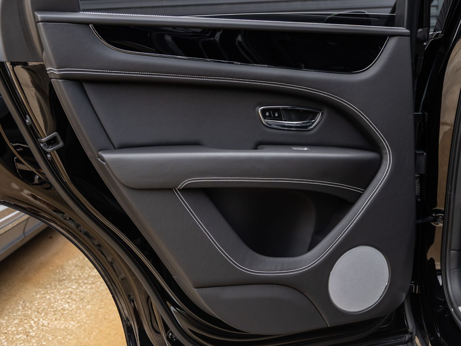 2023 Bentley Bentayga Base