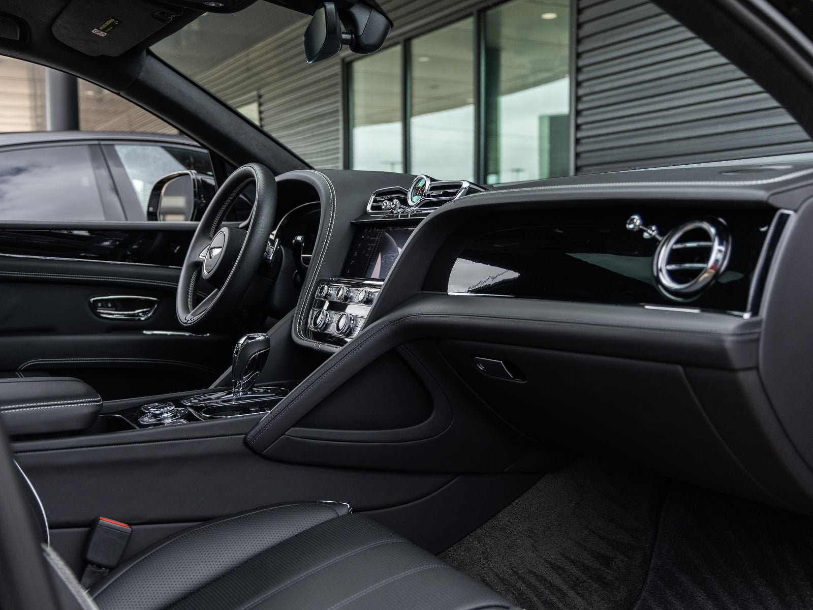 2023 Bentley Bentayga Base
