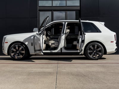 2019 Rolls-Royce Cullinan Base
