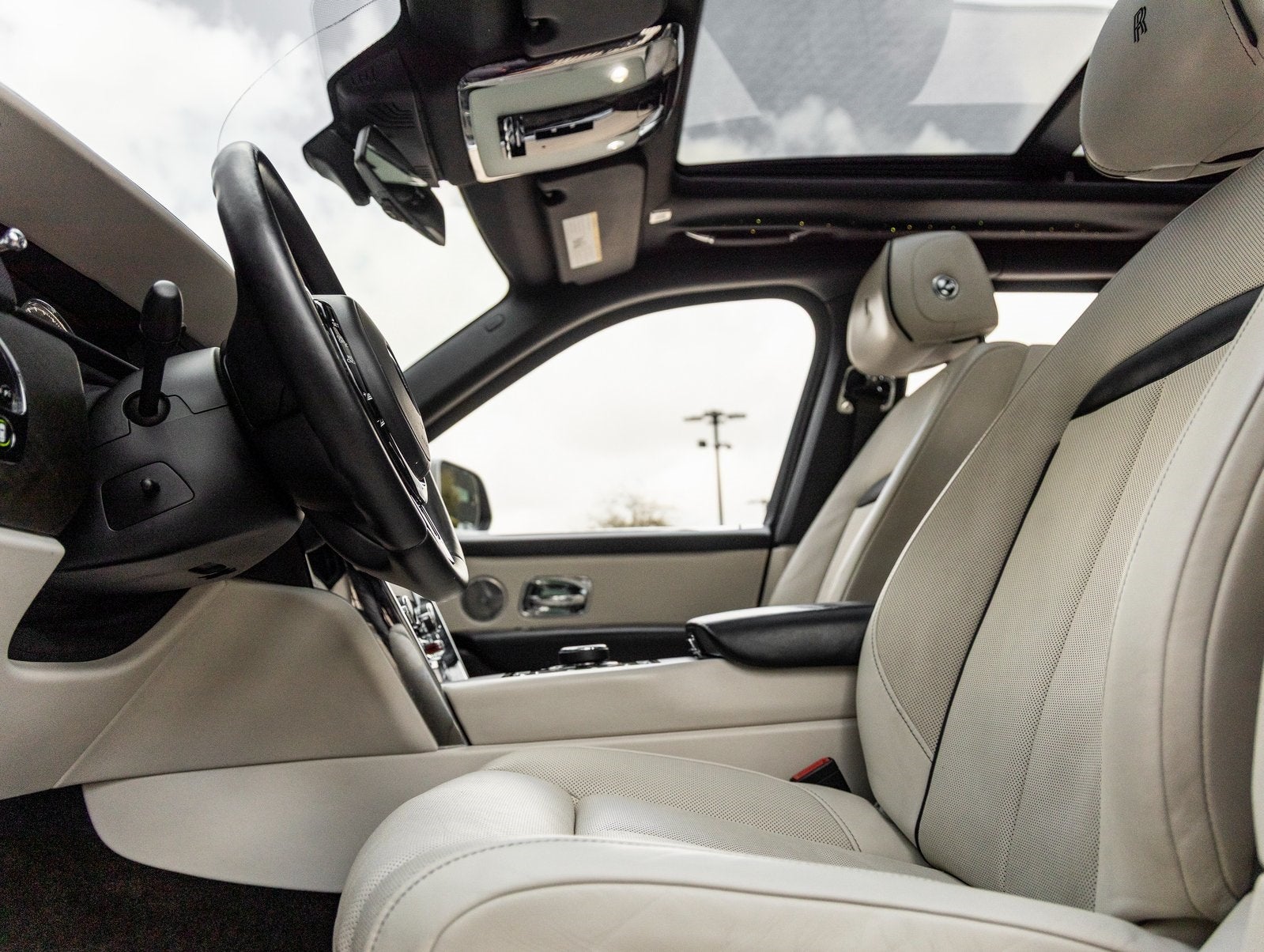 2019 Rolls-Royce Cullinan Base