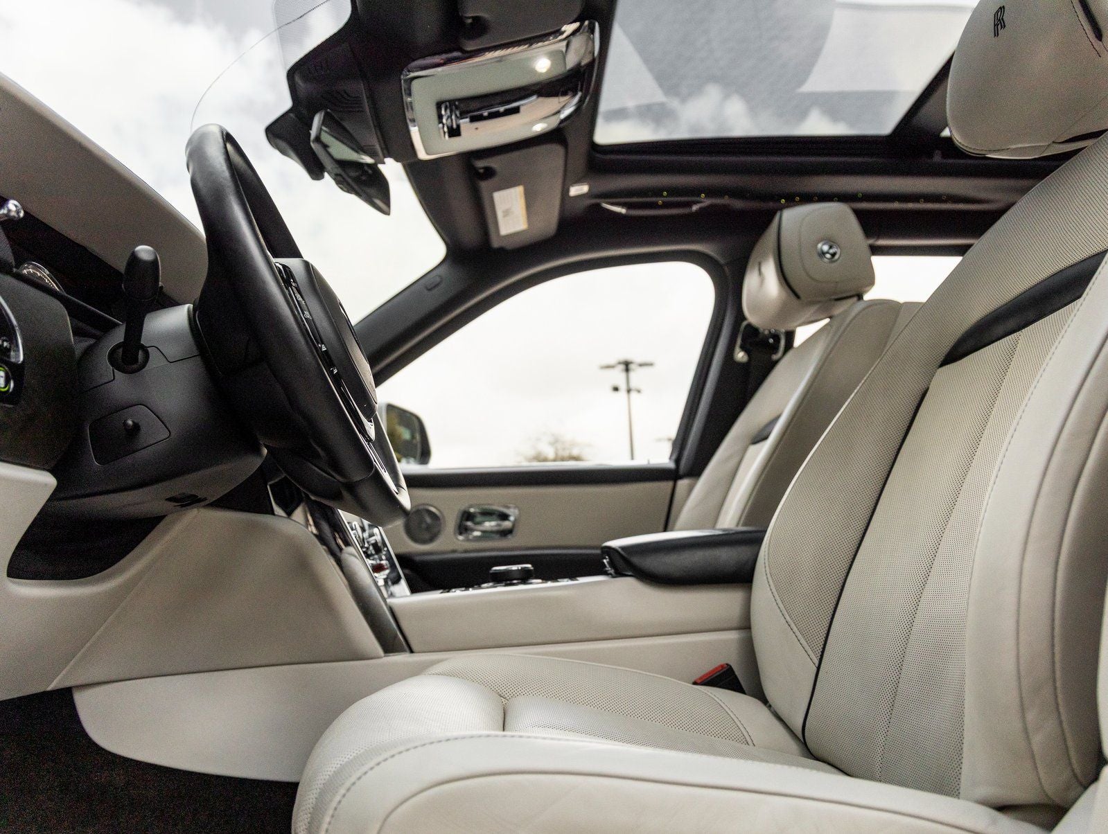 2019 Rolls-Royce Cullinan Base