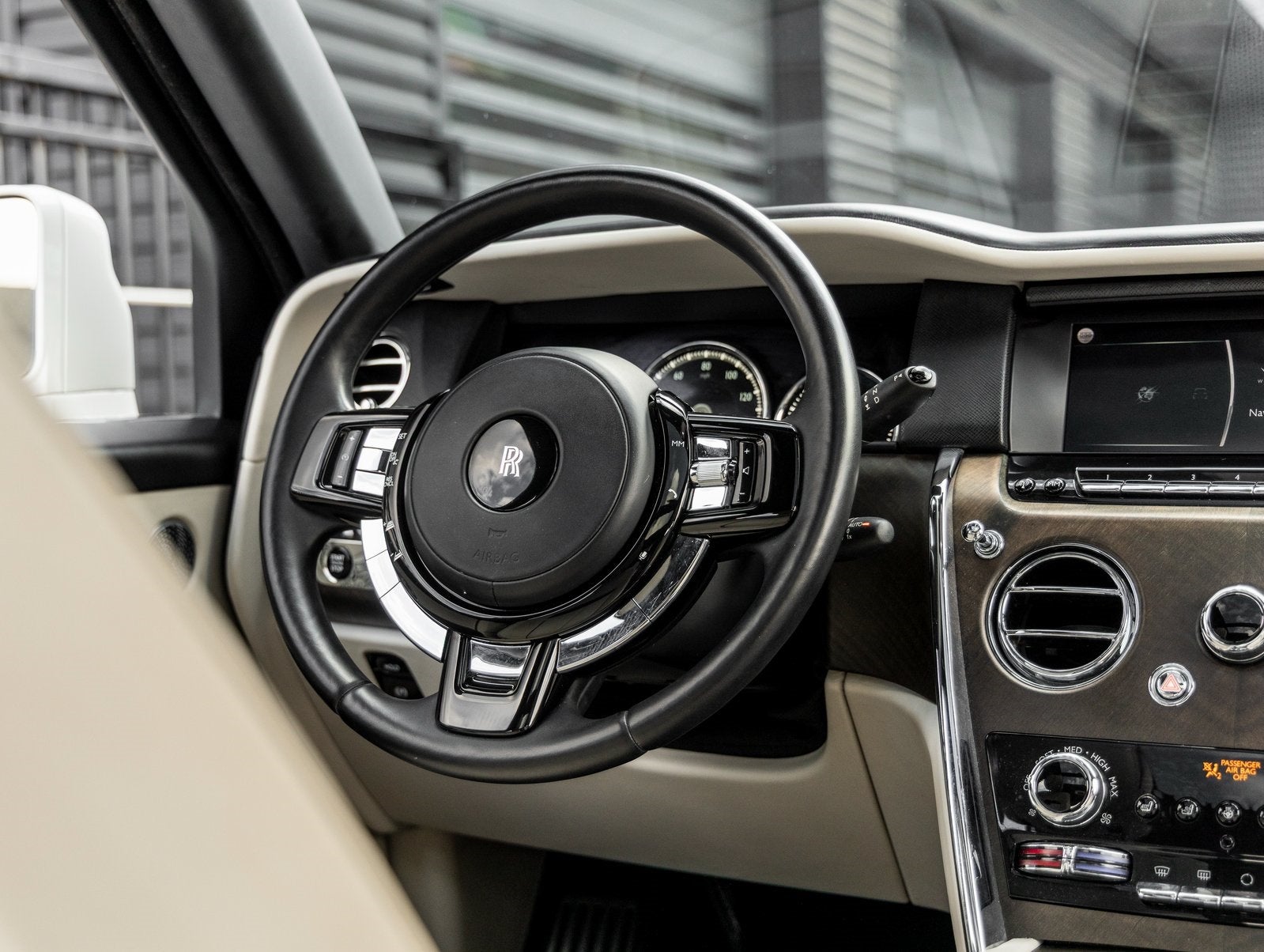 2019 Rolls-Royce Cullinan Base